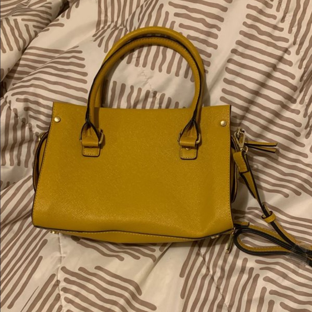 Small yellow handbag/crossbody